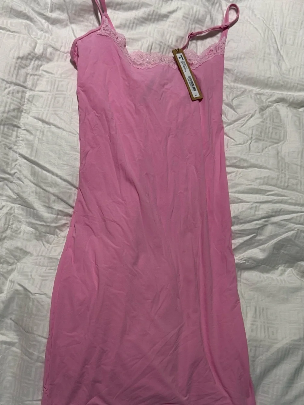 Skims Fits Everybody Lace Slip Dress in Bubblegum Tonal, Size Small NWT Mini